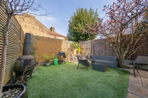 Northcote Road E17