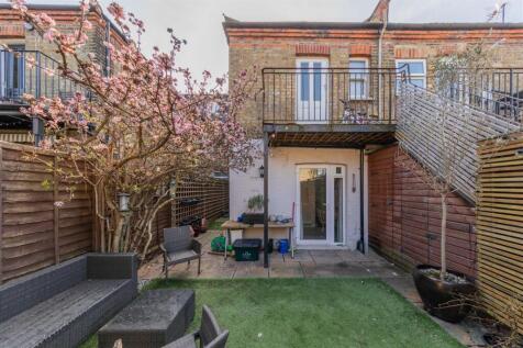 Northcote Road E17