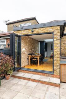 Byron Road E17