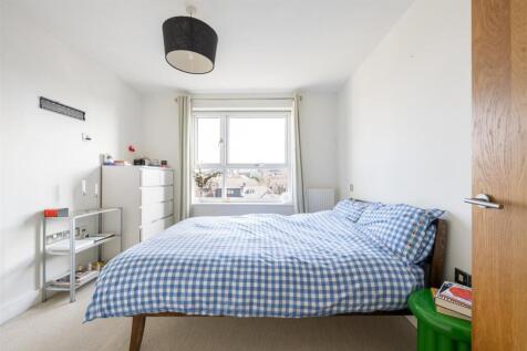 Thomas Jacomb Place E17