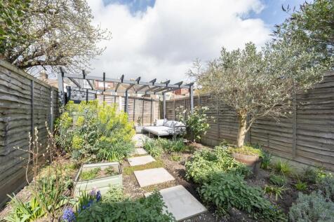 Canning Road, E17