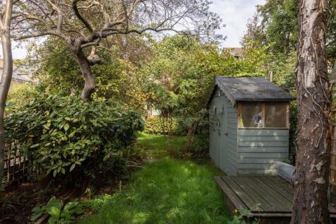 Elmsdale Road E17