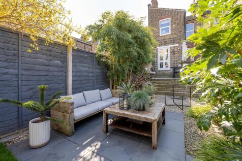 Blenheim Road, E17