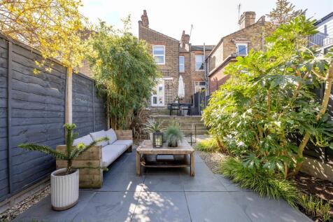 Blenheim Road, E17