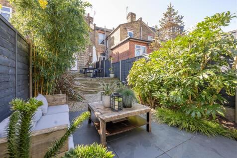 Blenheim Road, E17