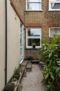 Warner Road, E17