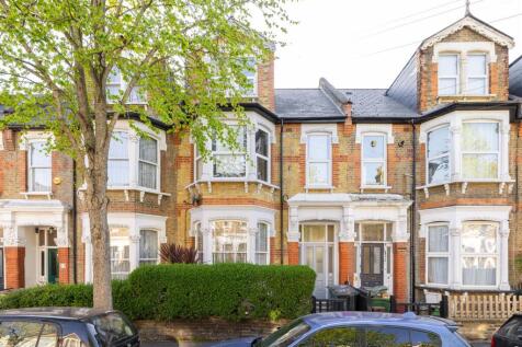 Cleveland Park Avenue, E17