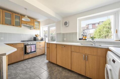 Clacton Road, E17