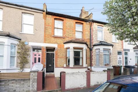 Century Road E17