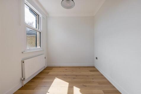 Malta Road, E17