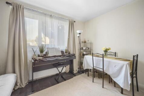Green Pond Close E17