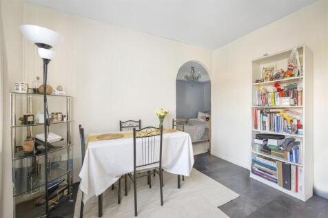 Green Pond Close E17
