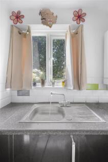 Green Pond Close E17