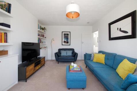West Avenue E17