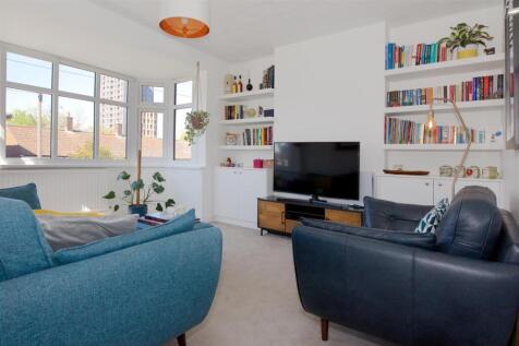 West Avenue E17
