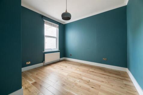 Francis Road, E10