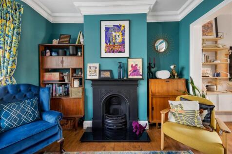 Carlton Road E17