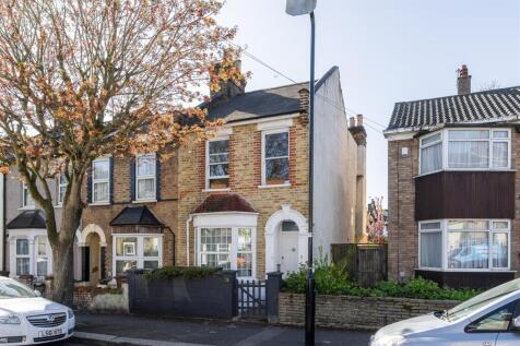 Carlton Road E17