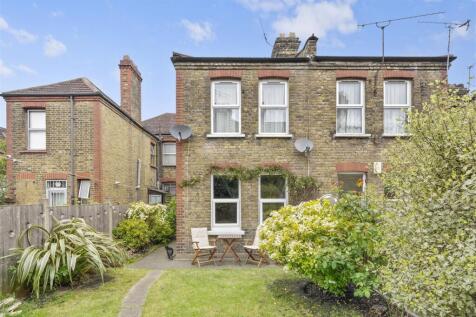 Lea Bridge Road E10