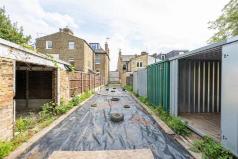 Northcote Road E17