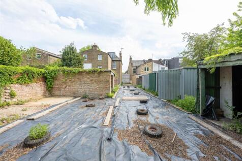Northcote Road E17