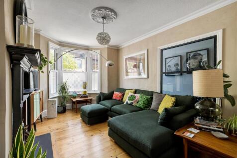 Melbourne Road E17