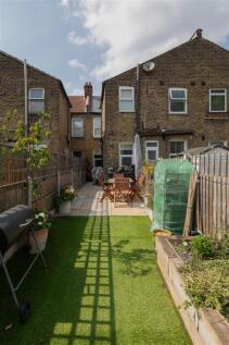 High Road Leyton, E10