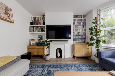 High Road Leyton, E10