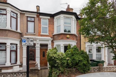 Leasowes Road E10