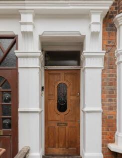 Leasowes Road E10