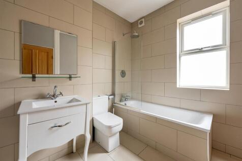 Seymour Road, E10