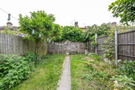 Seymour Road, E10