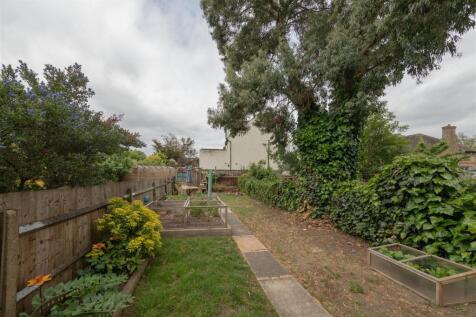 Brettenham Road, E17