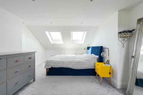 Ickworth Park Road, E17