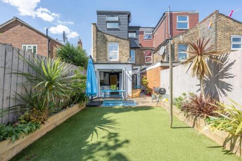 Ickworth Park Road, E17