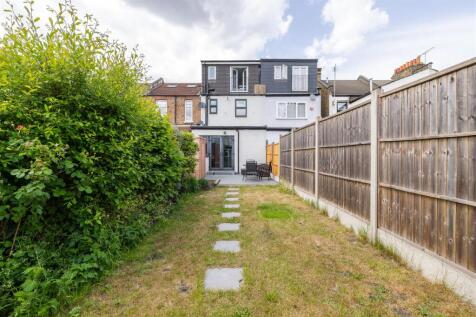 Clarence Road E17