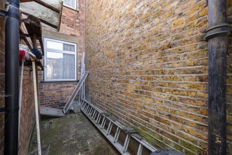 St. Johns Road, E17
