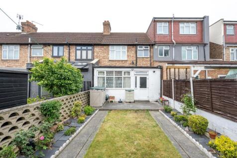 Woodend Road  E17