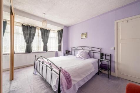 Woodend Road  E17
