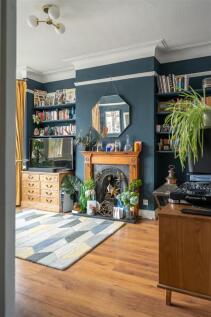 Colchester Road, E10