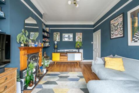 Colchester Road, E10