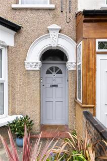 Borwick Avenue E17