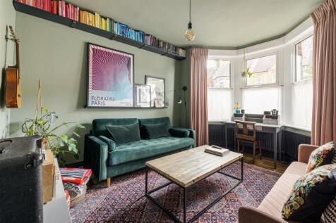 Kettlebaston Road, E10