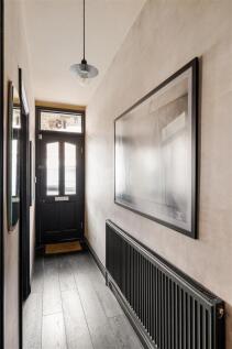 Kettlebaston Road, E10