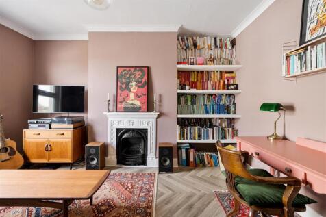 Grange Park Road E10