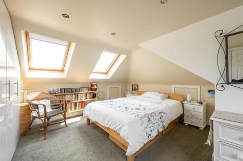 Pembroke Road E17