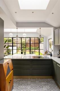 Priory Avenue, E17