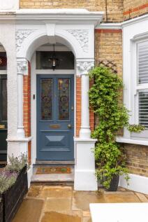 Priory Avenue, E17