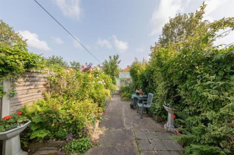 Clarence Road, E17