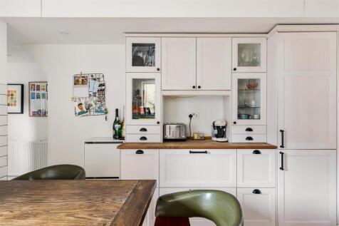 Buckland Road E10